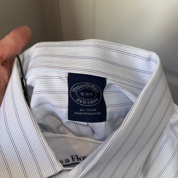 Brooks Brothers Pin Stripped Mens Long Sleeve Button Down Shirt - 16 36/37 - Picture 3 of 3